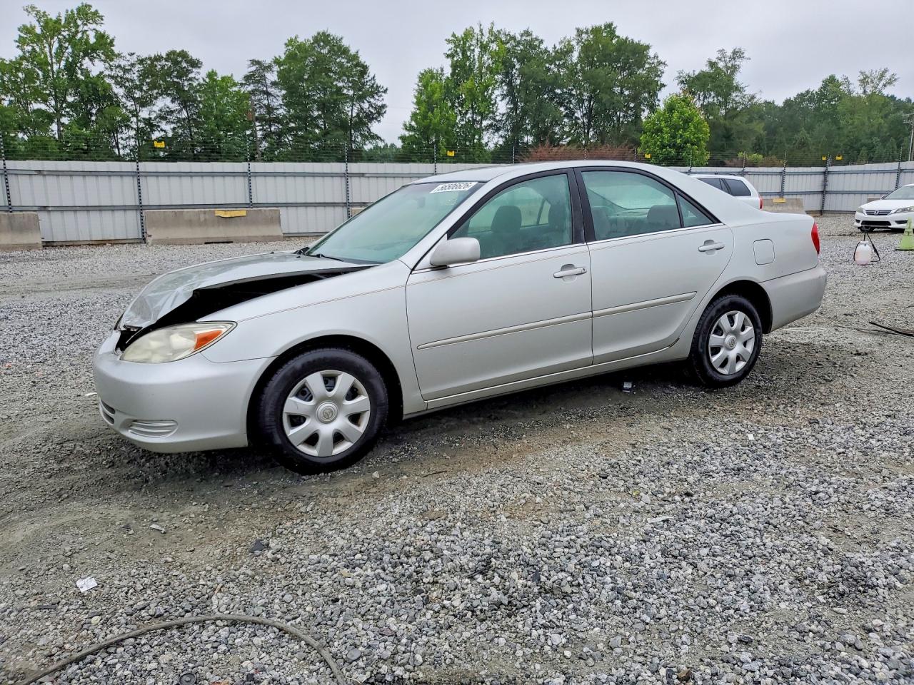Salvage Toyota Camry Image