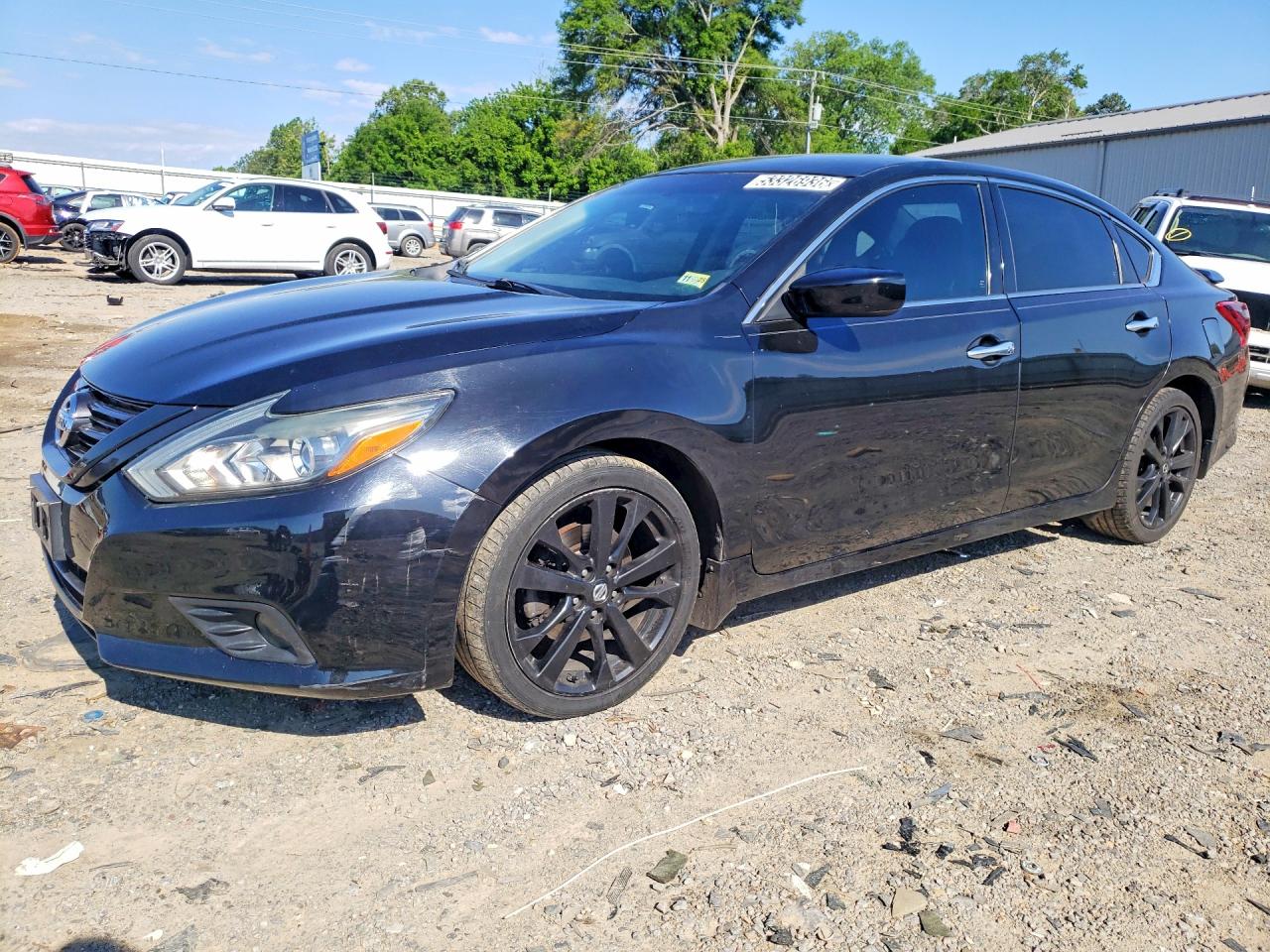 Salvage Nissan Altima Image