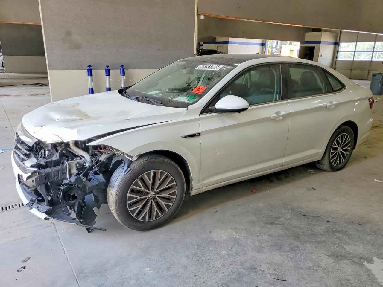 Salvage Volkswagen Jetta Image