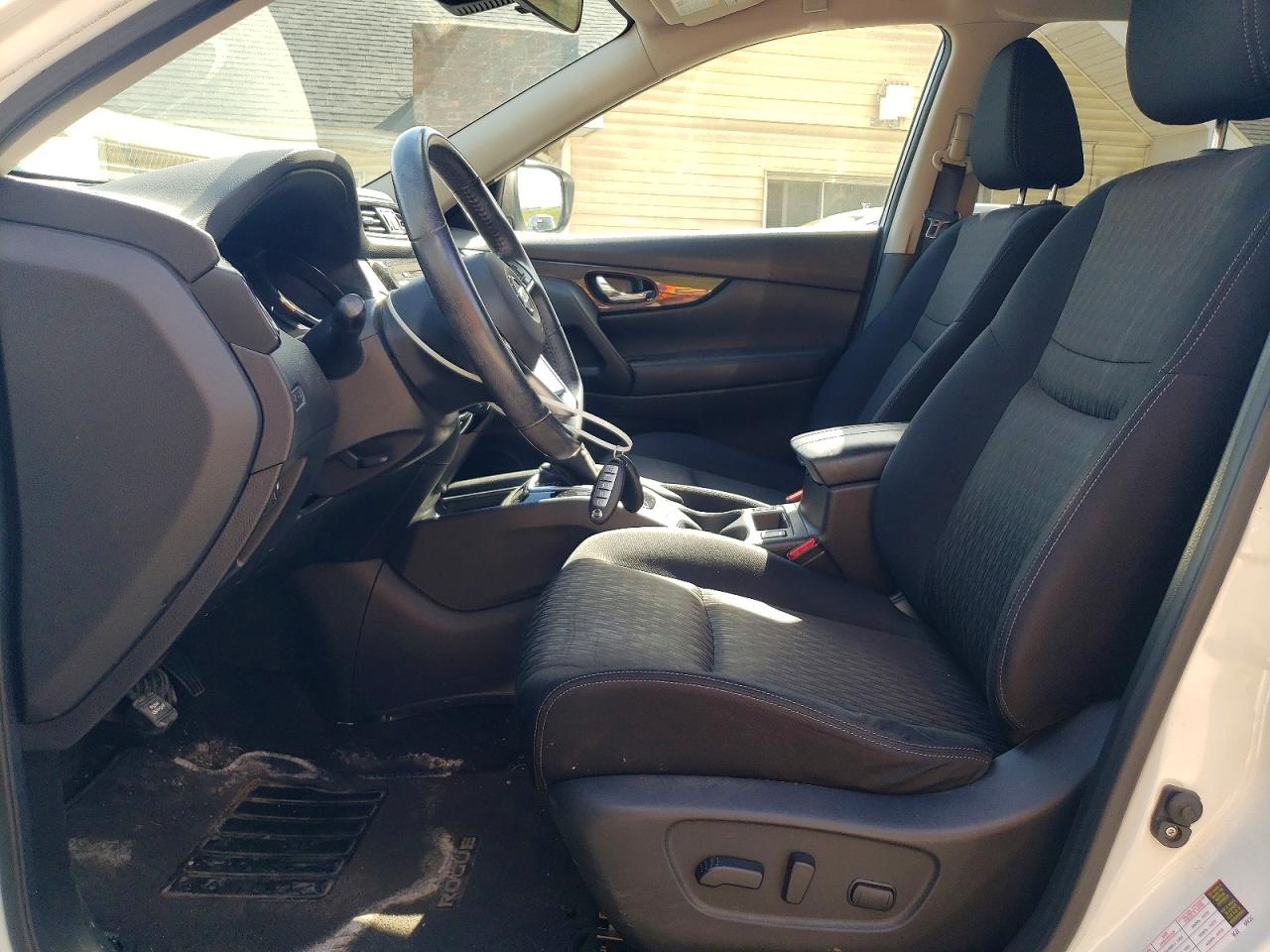 Nissan Rogue Sv