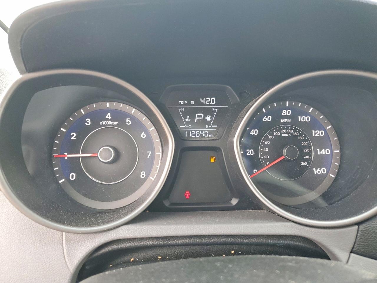 Hyundai ELANTRA Se