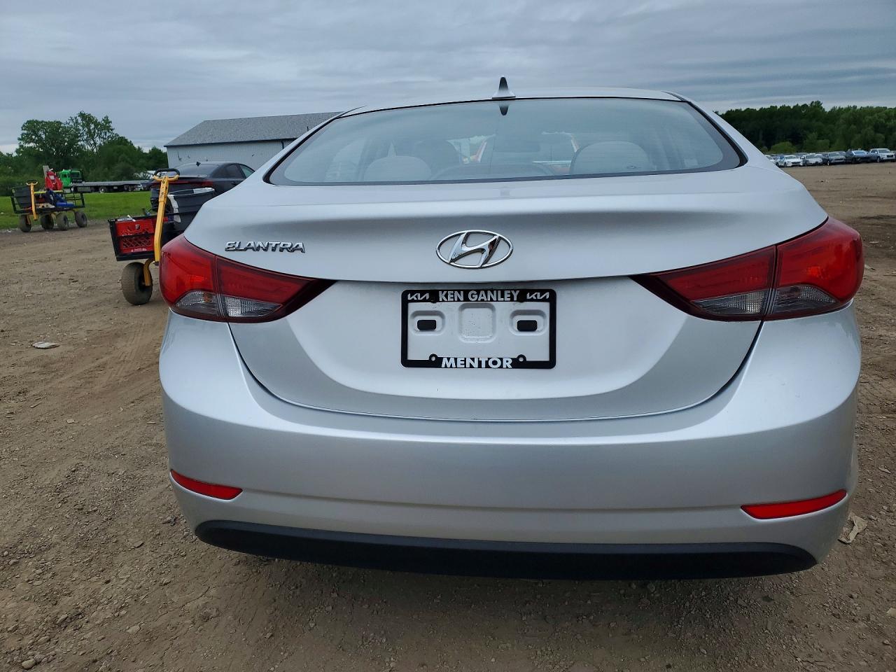 Hyundai ELANTRA Se