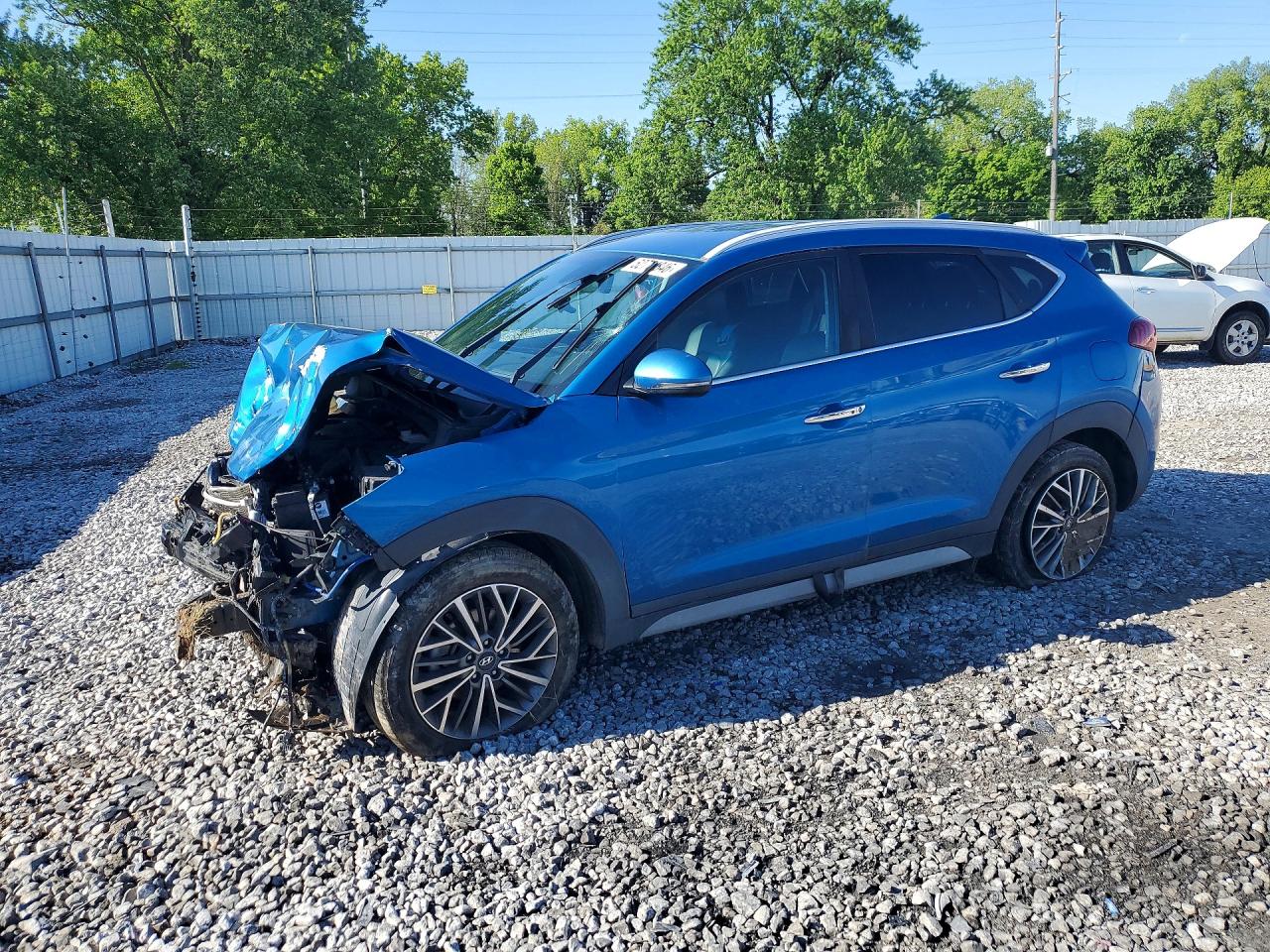 Salvage Hyundai TUCSON Image