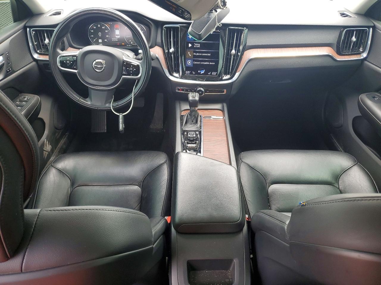 Volvo S60 T5 Momentum