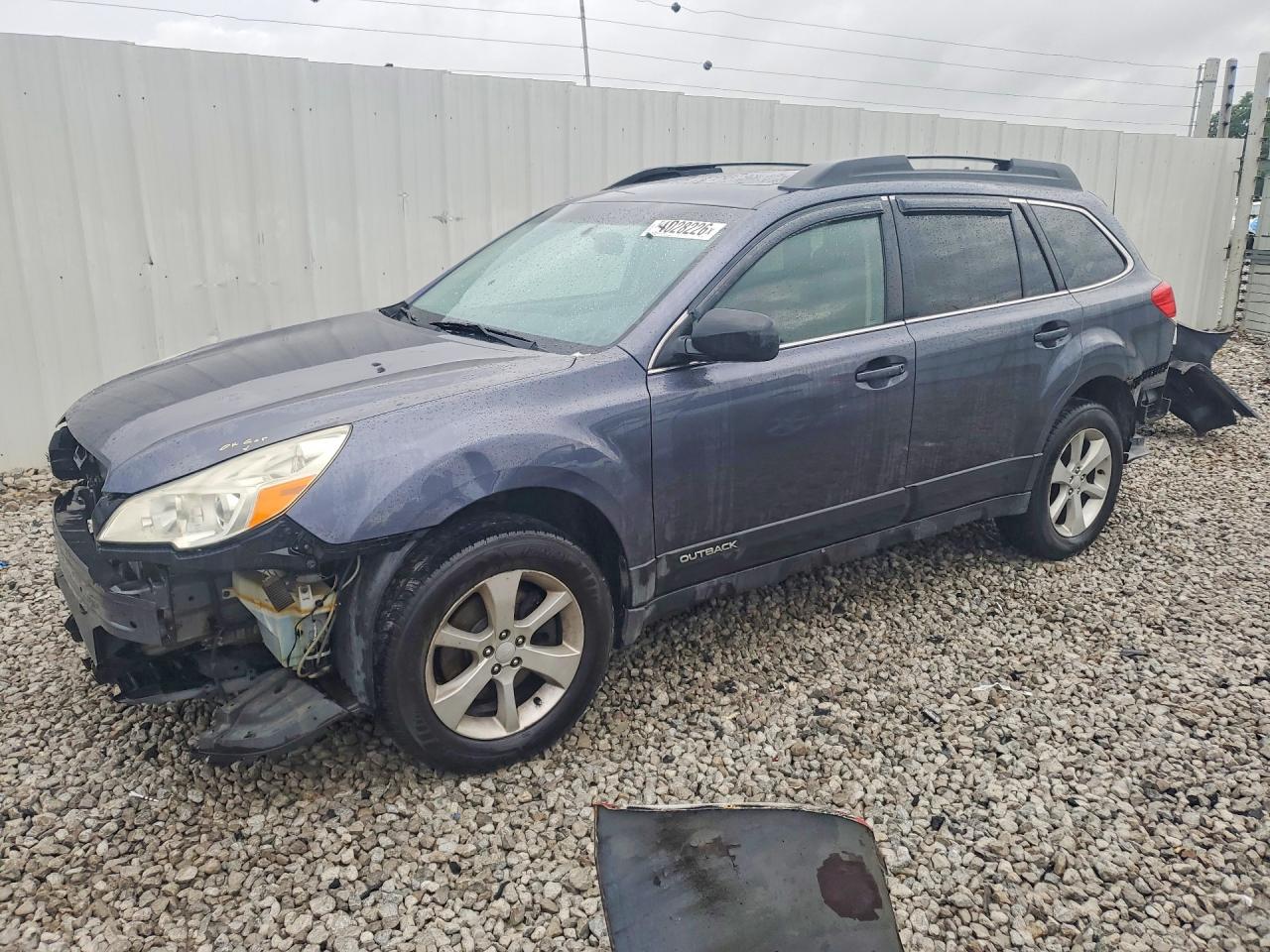 Salvage Subaru Outback Image