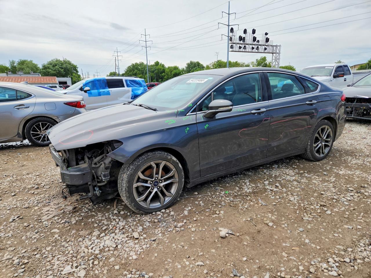 Salvage Ford Fusion Image
