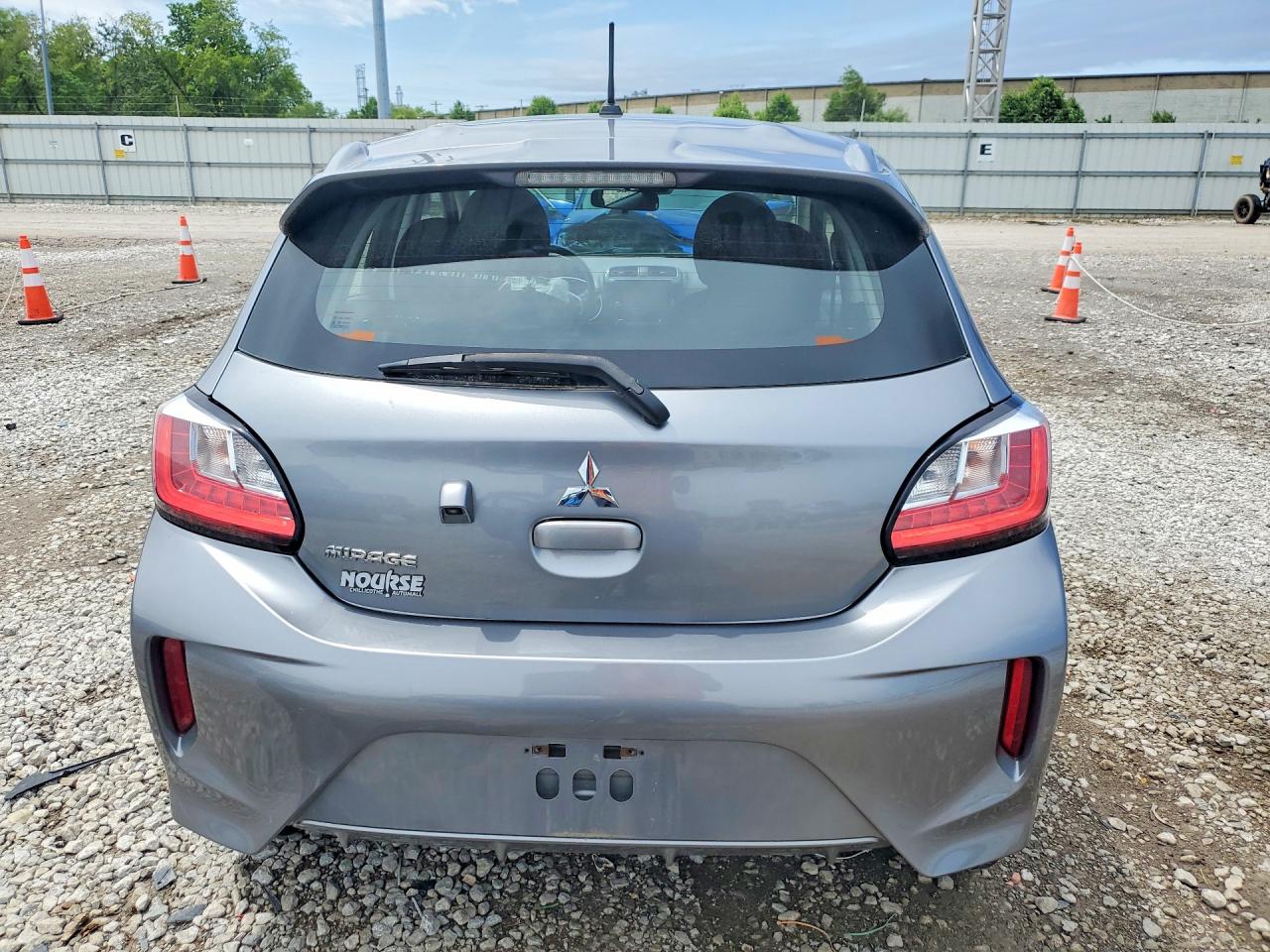 Mitsubishi Mirage Es