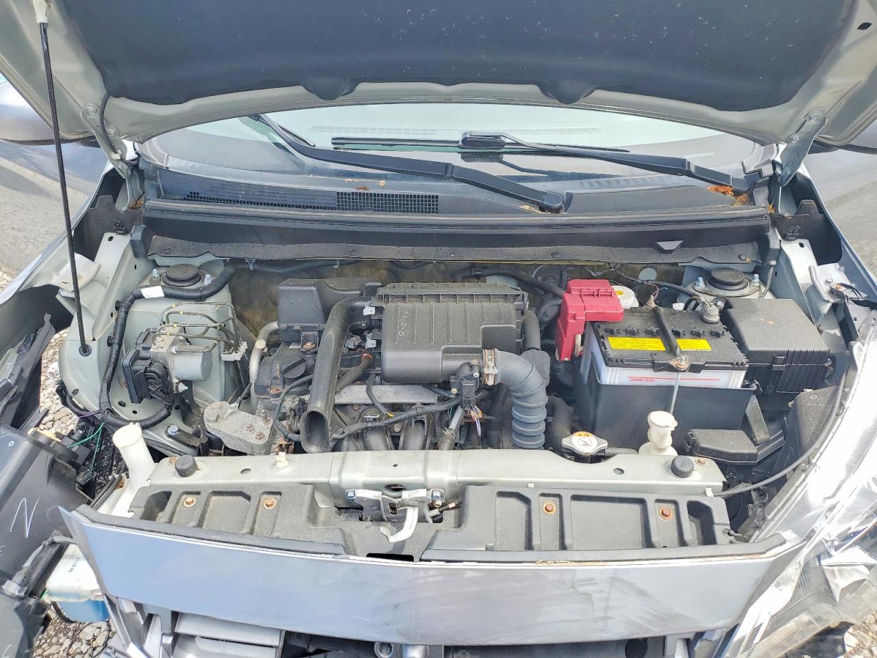Mitsubishi Mirage Es