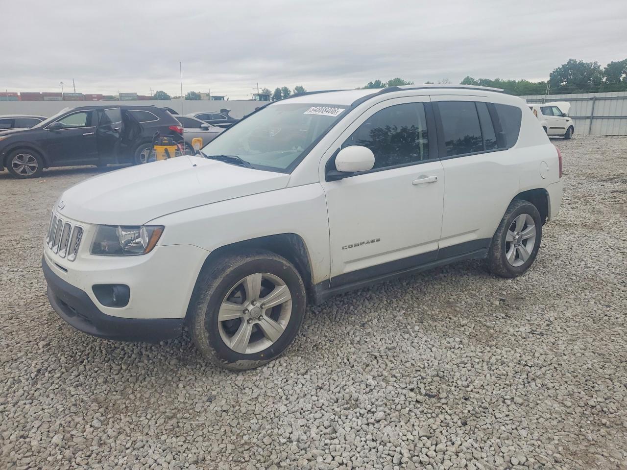 Salvage Jeep Compass Image