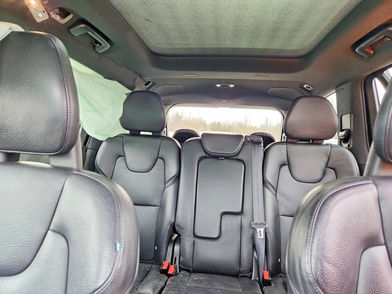 Volvo XC90 T6