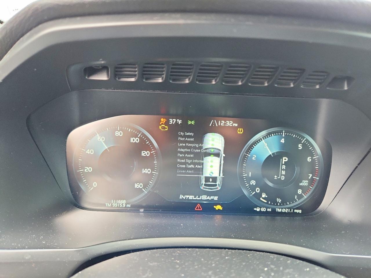 Volvo XC90 T6