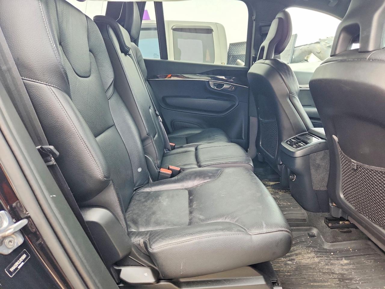 Volvo XC90 T6