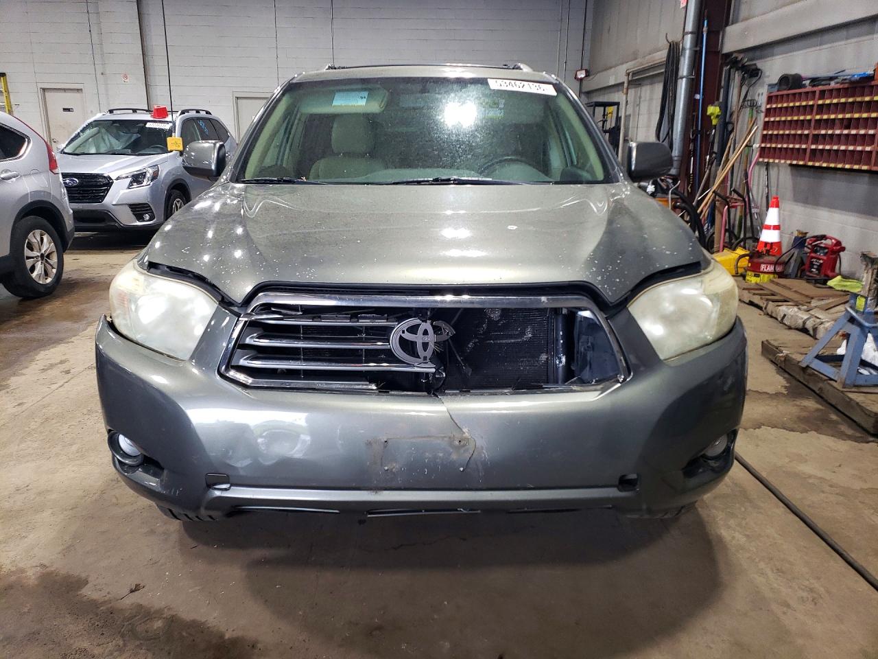 Toyota Highlander Sport