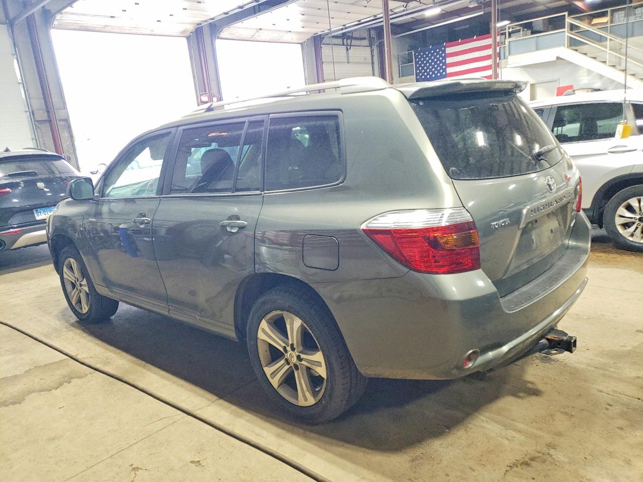 Toyota Highlander Sport