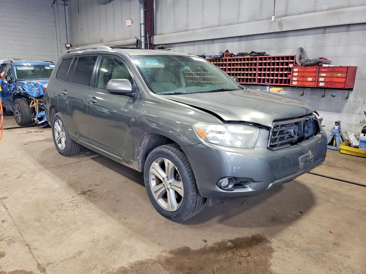 Toyota Highlander Sport