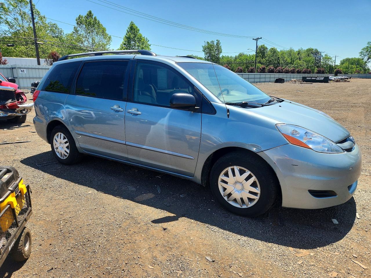 Toyota Sienna Le 7-passenger