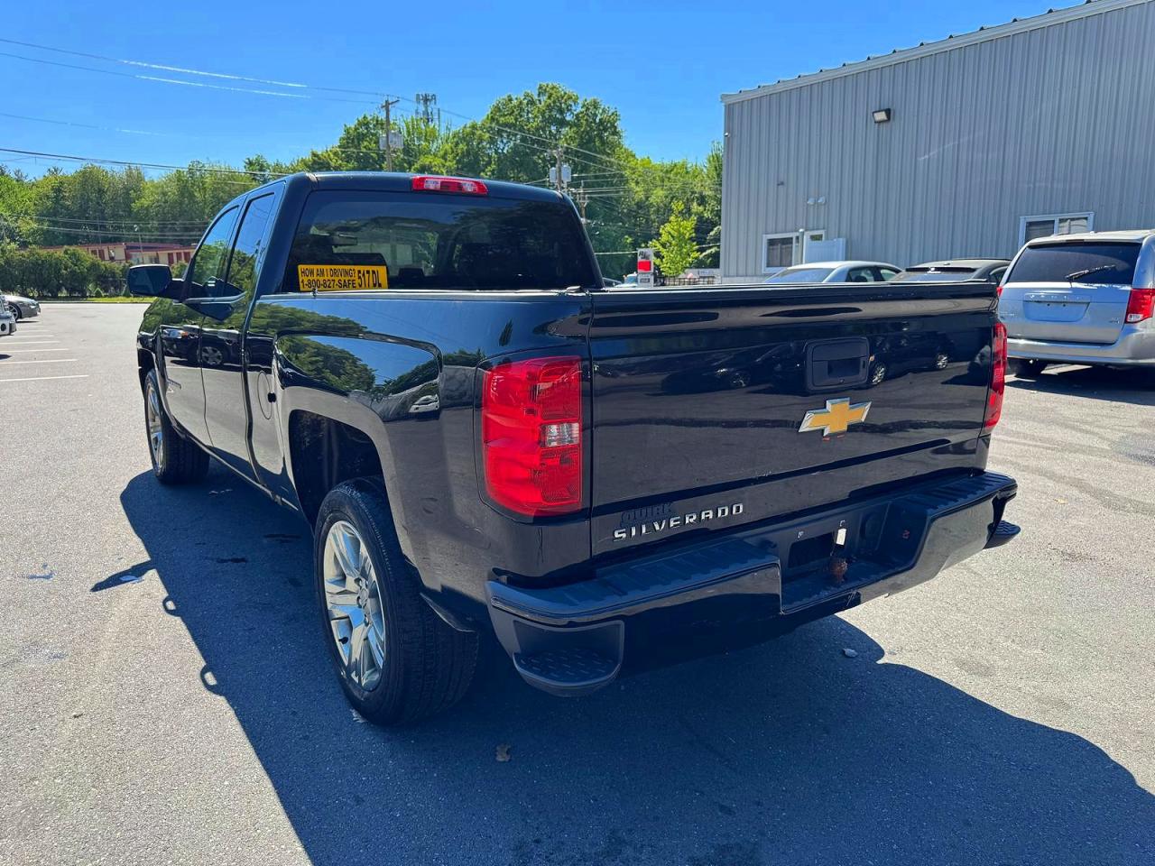 Chevrolet Silverado C1500 Custom