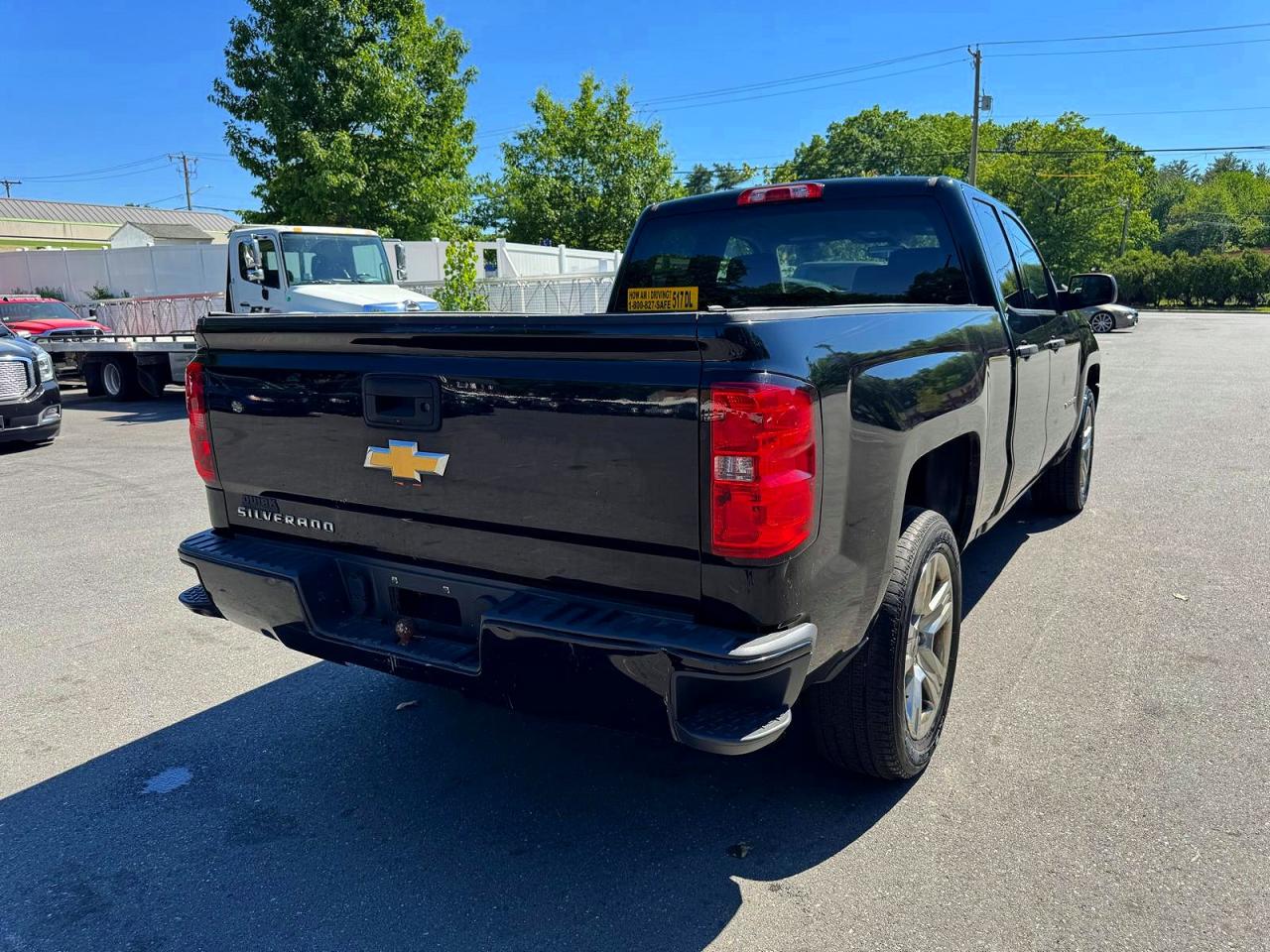 Chevrolet Silverado C1500 Custom