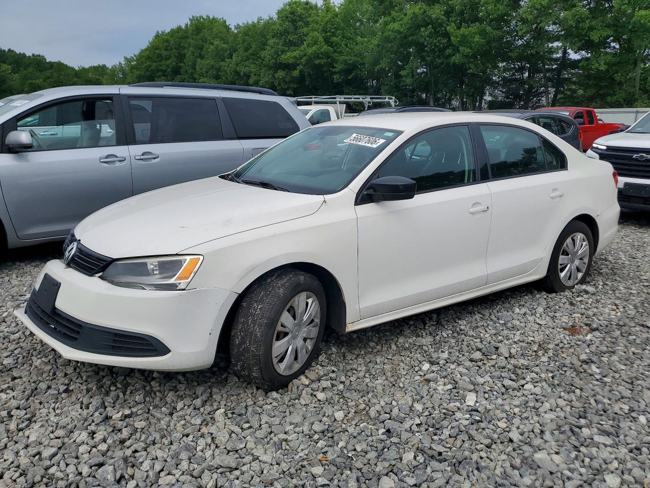 Salvage Volkswagen Jetta Image