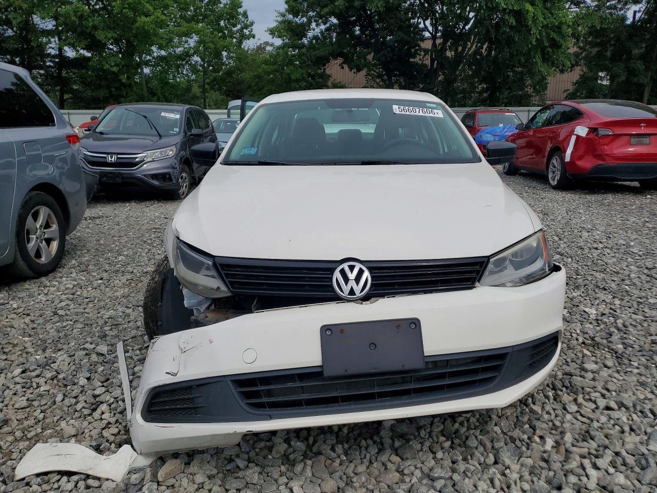 Volkswagen Jetta Base