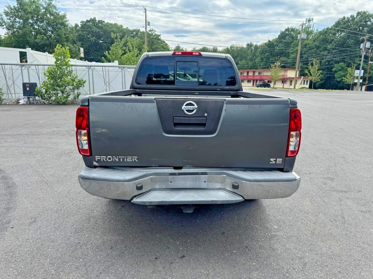 Nissan Frontier Se