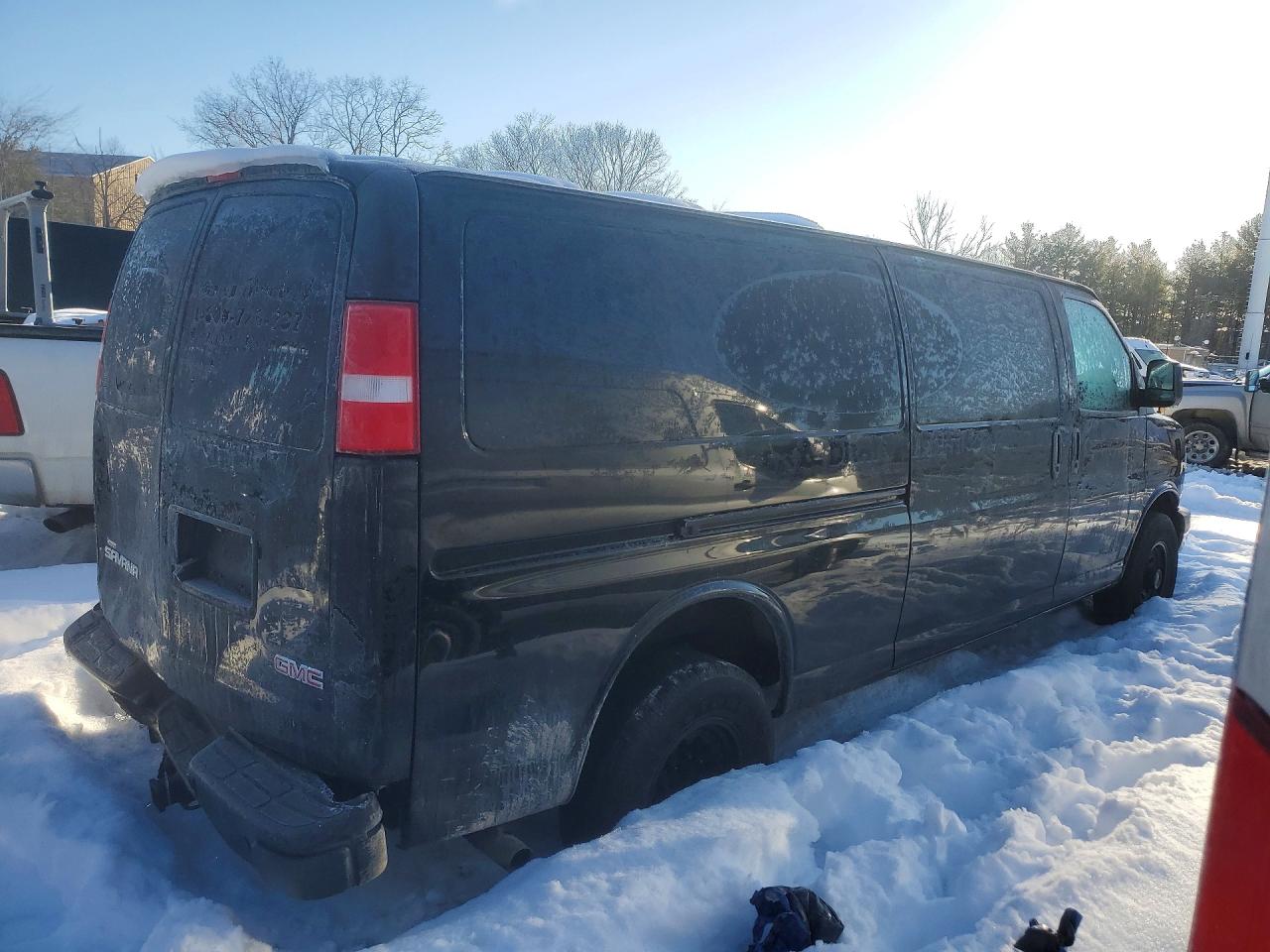 GMC Savana G3500 Paratransit