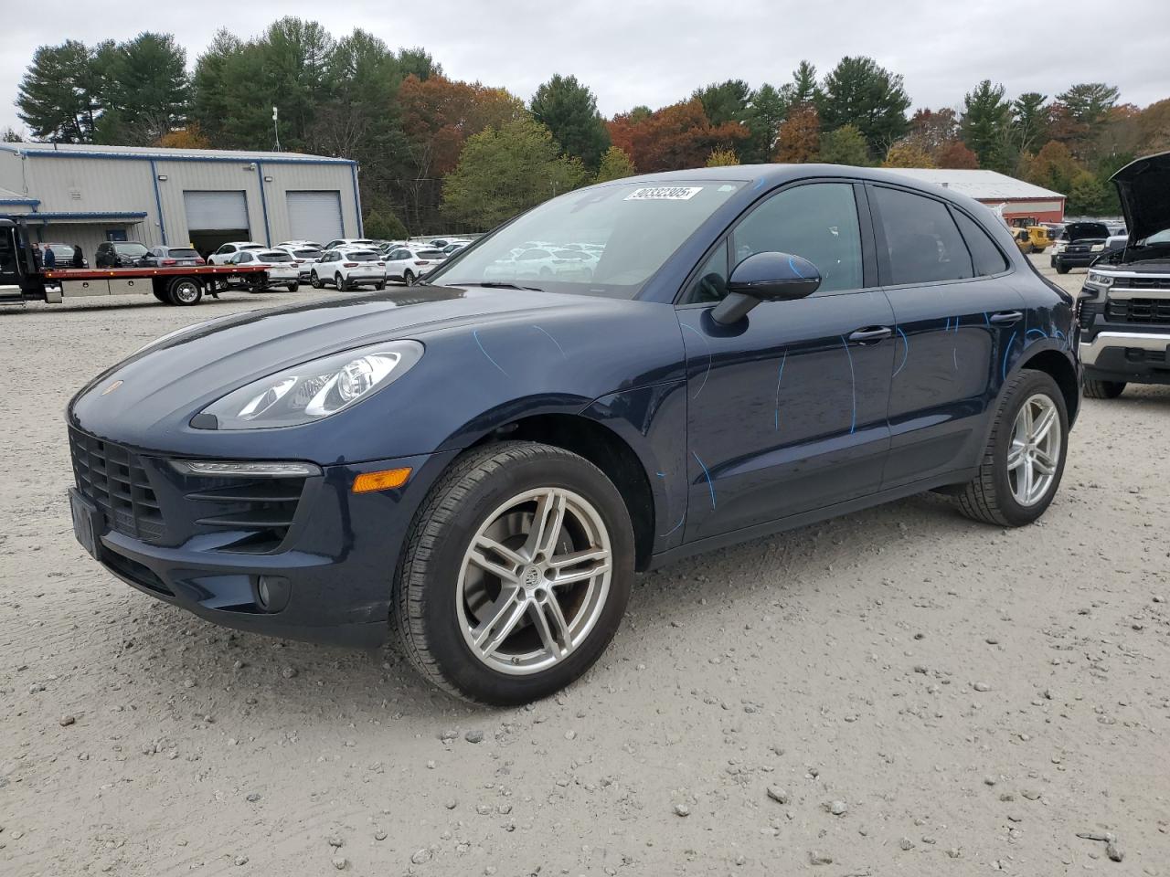 Salvage Porsche Macan Image