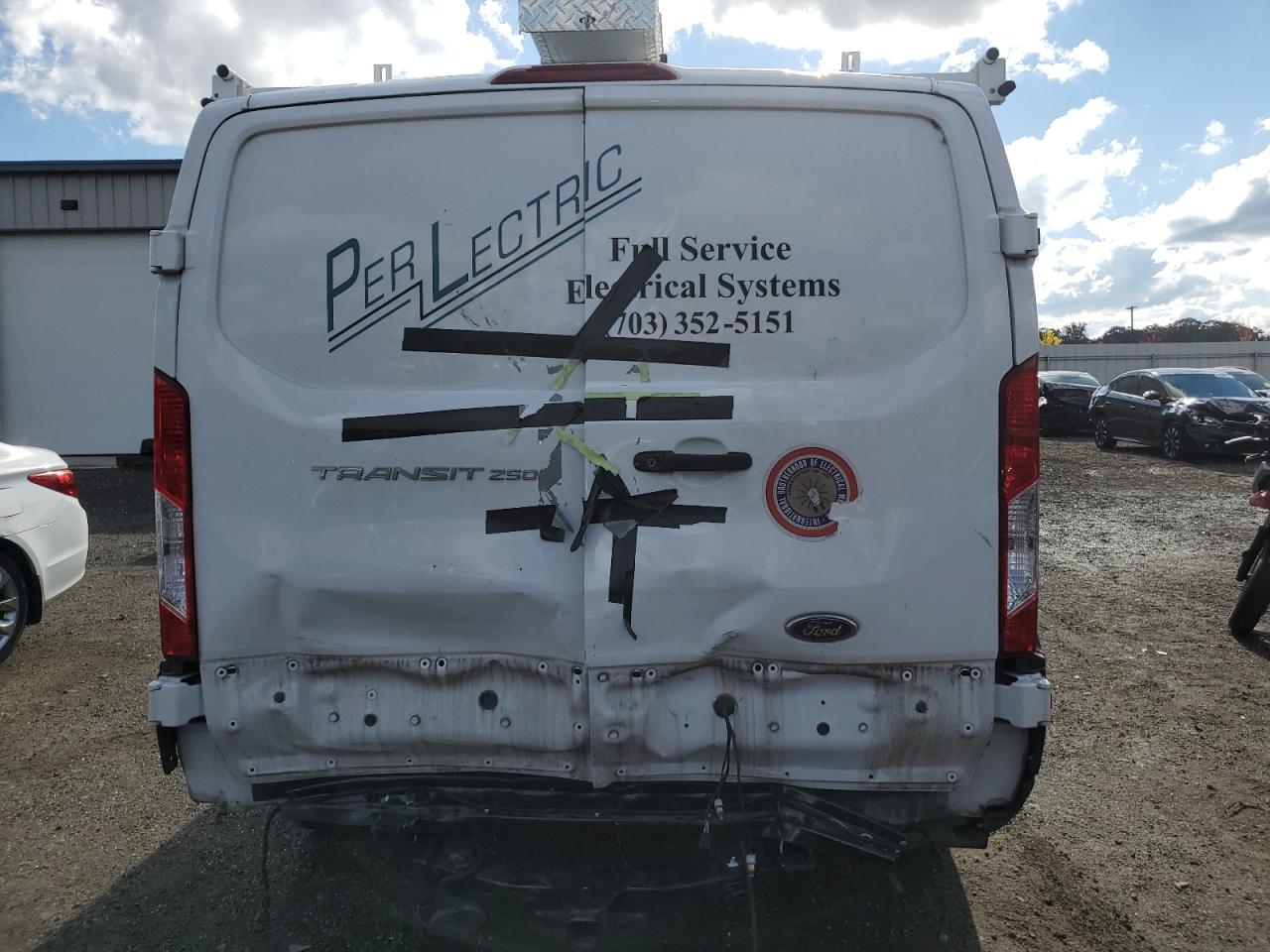 Ford Transit T-250