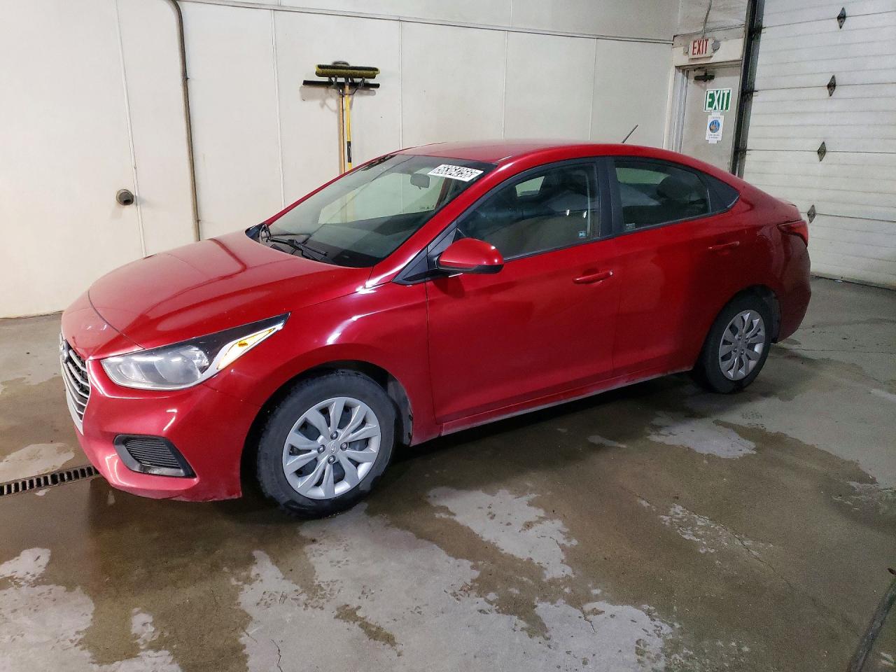Salvage Hyundai ACCENT Image