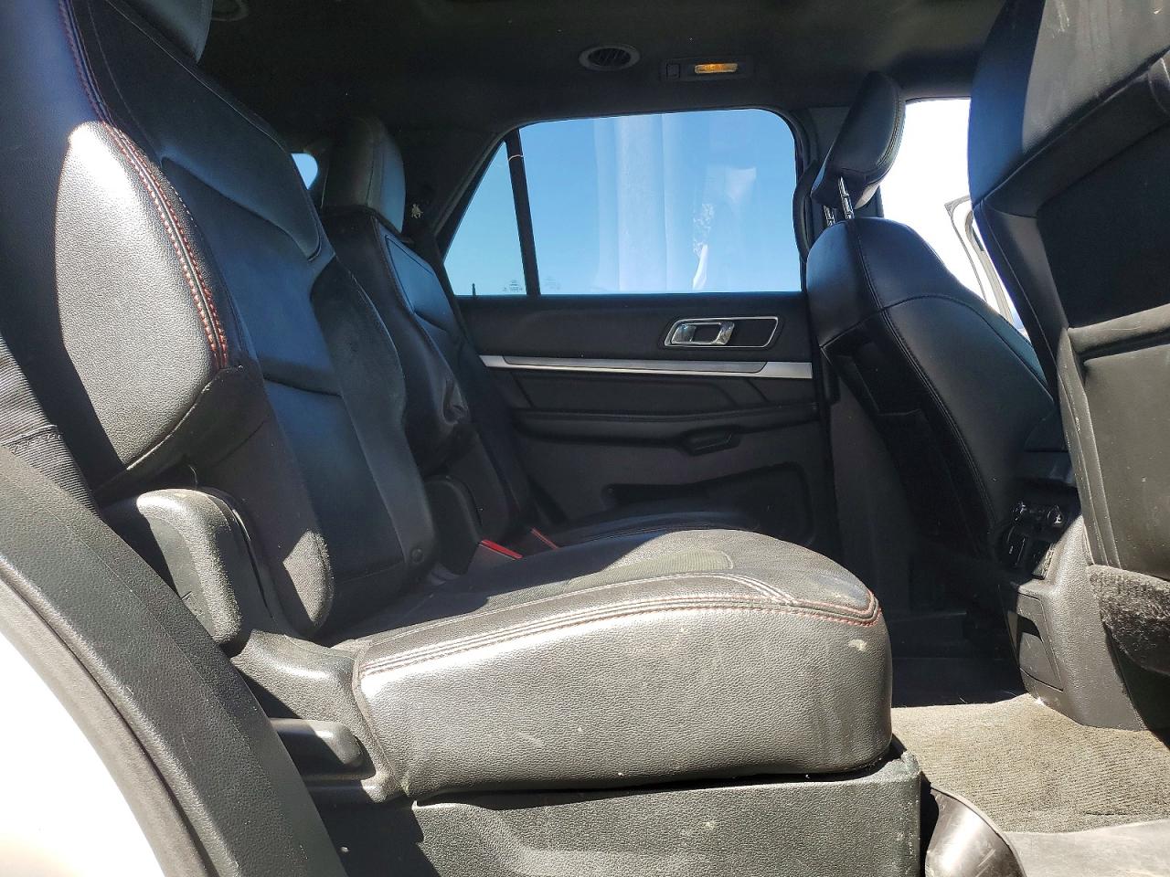 Ford Explorer Sport