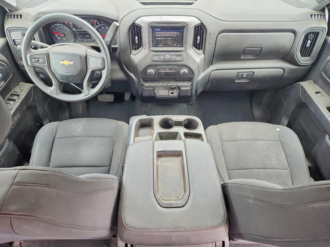 Chevrolet Silverado C1500 Custom