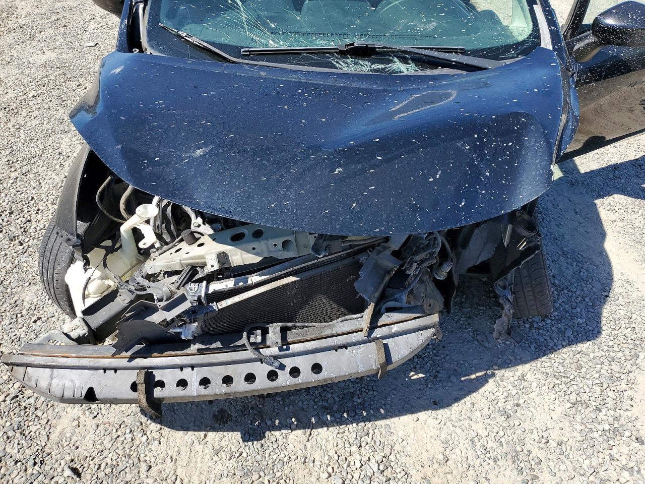 Nissan Versa Sv