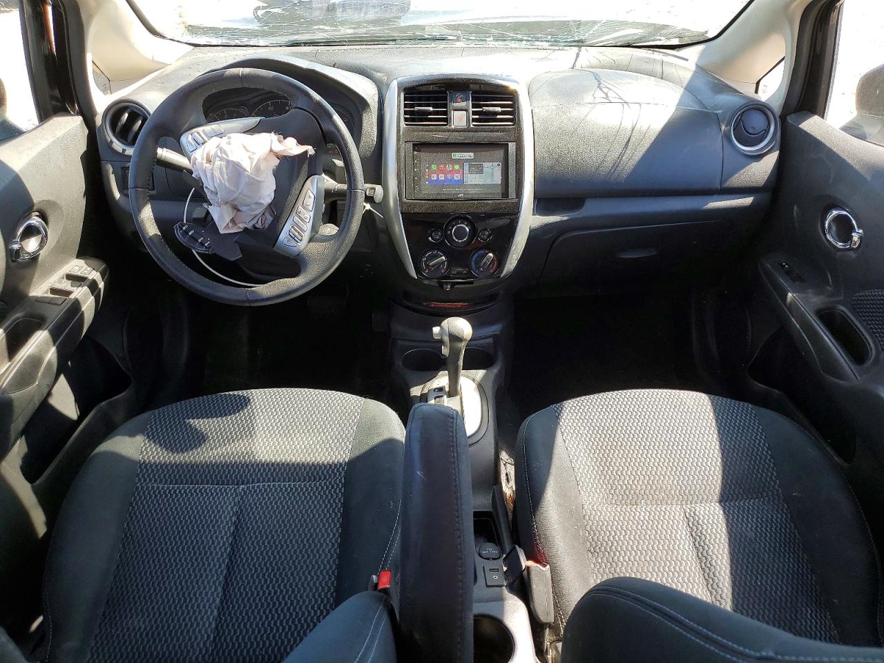 Nissan Versa Sv
