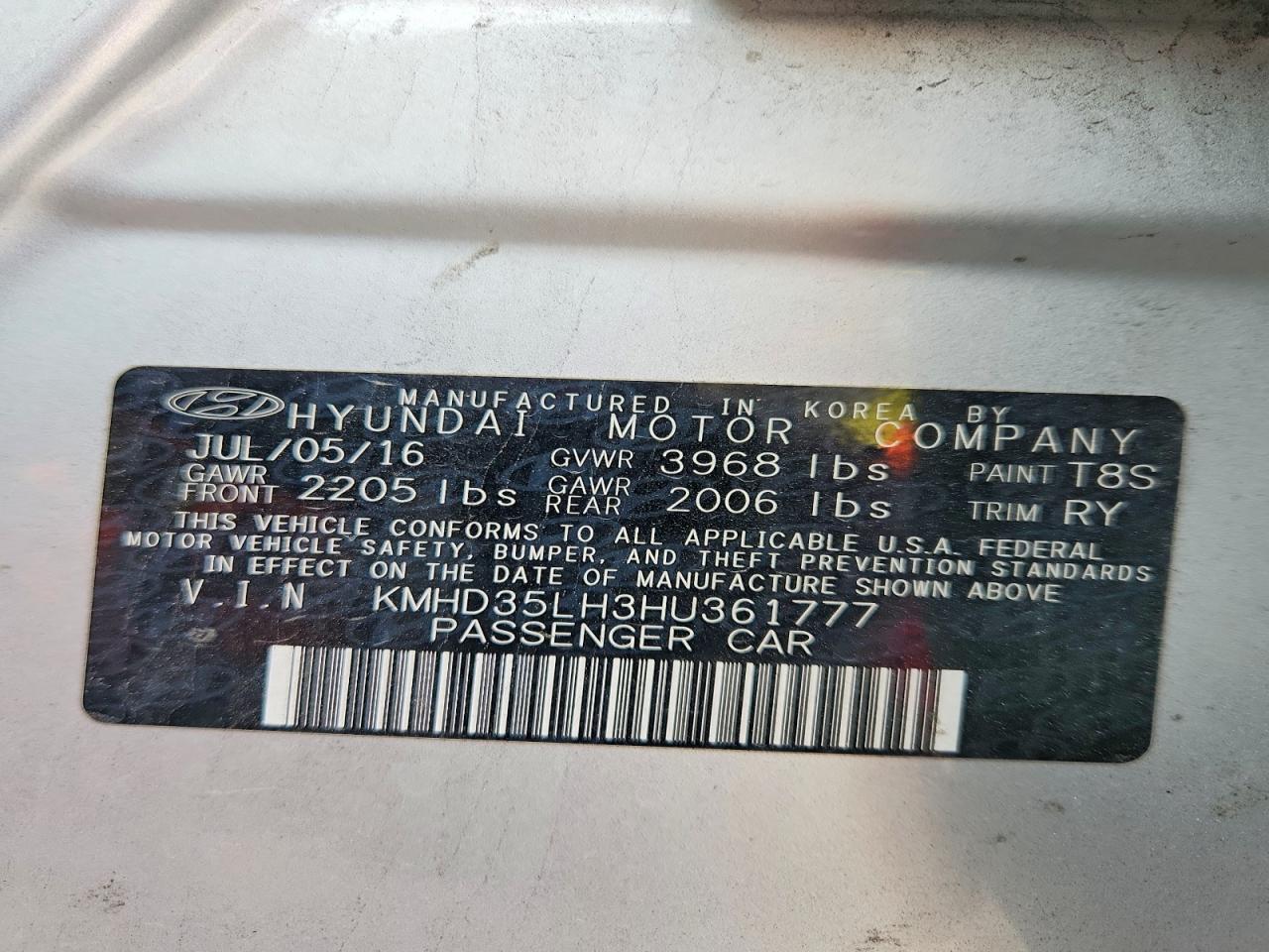 Hyundai ELANTRA Base