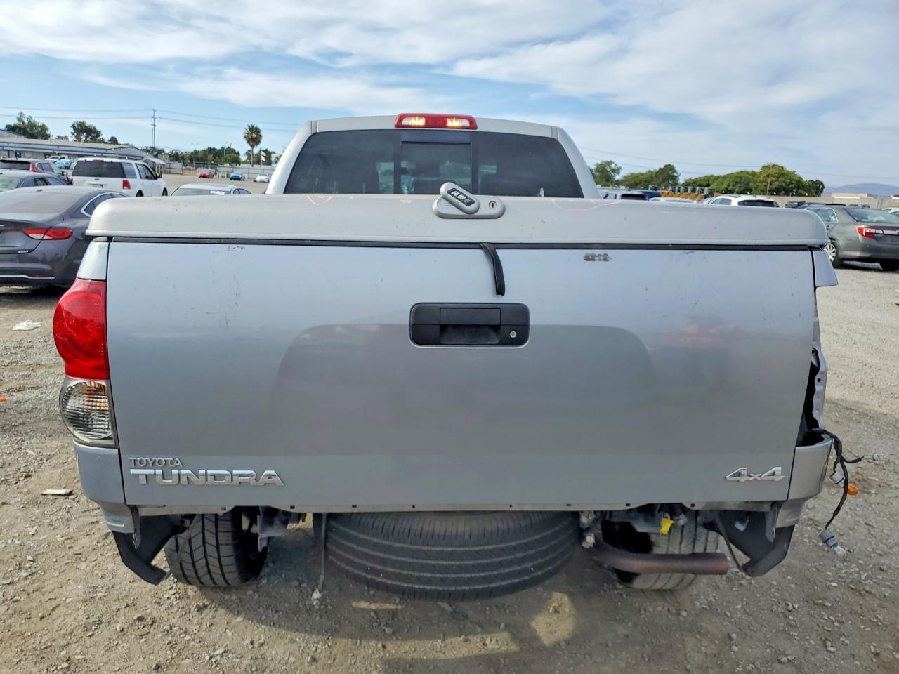 Toyota Tundra Double Cab Sr5