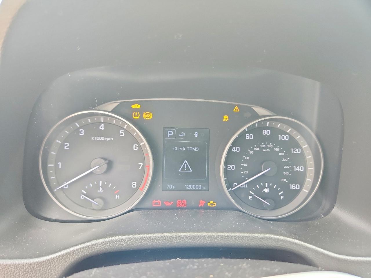 Hyundai ELANTRA Value Edition