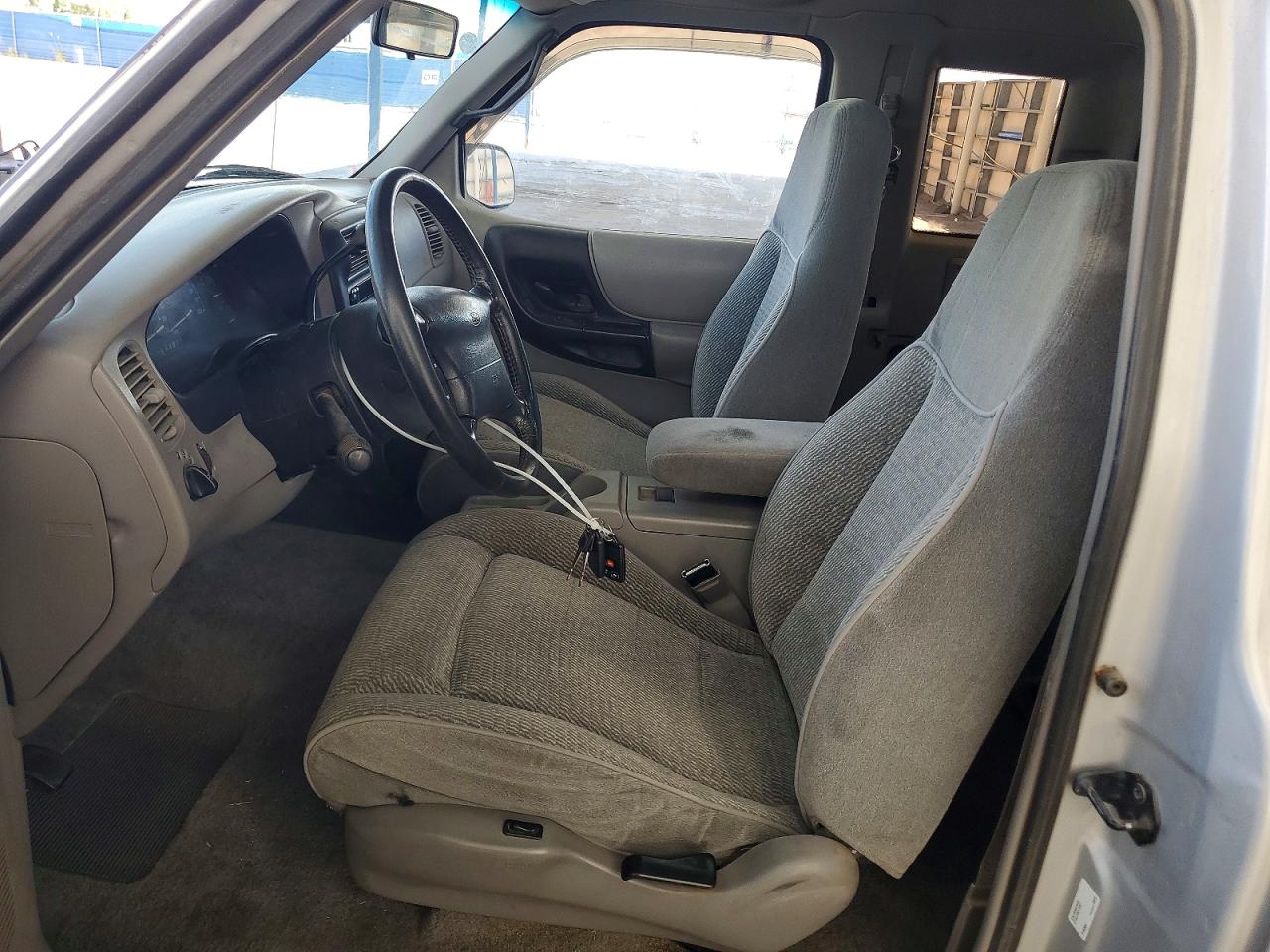Ford Ranger Super Cab