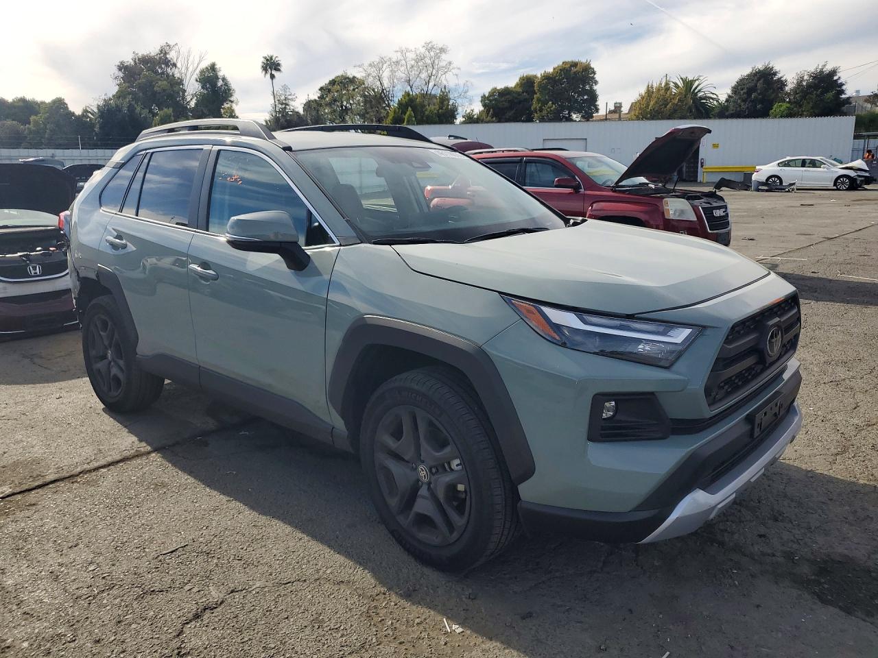 Toyota RAV4 Adventure