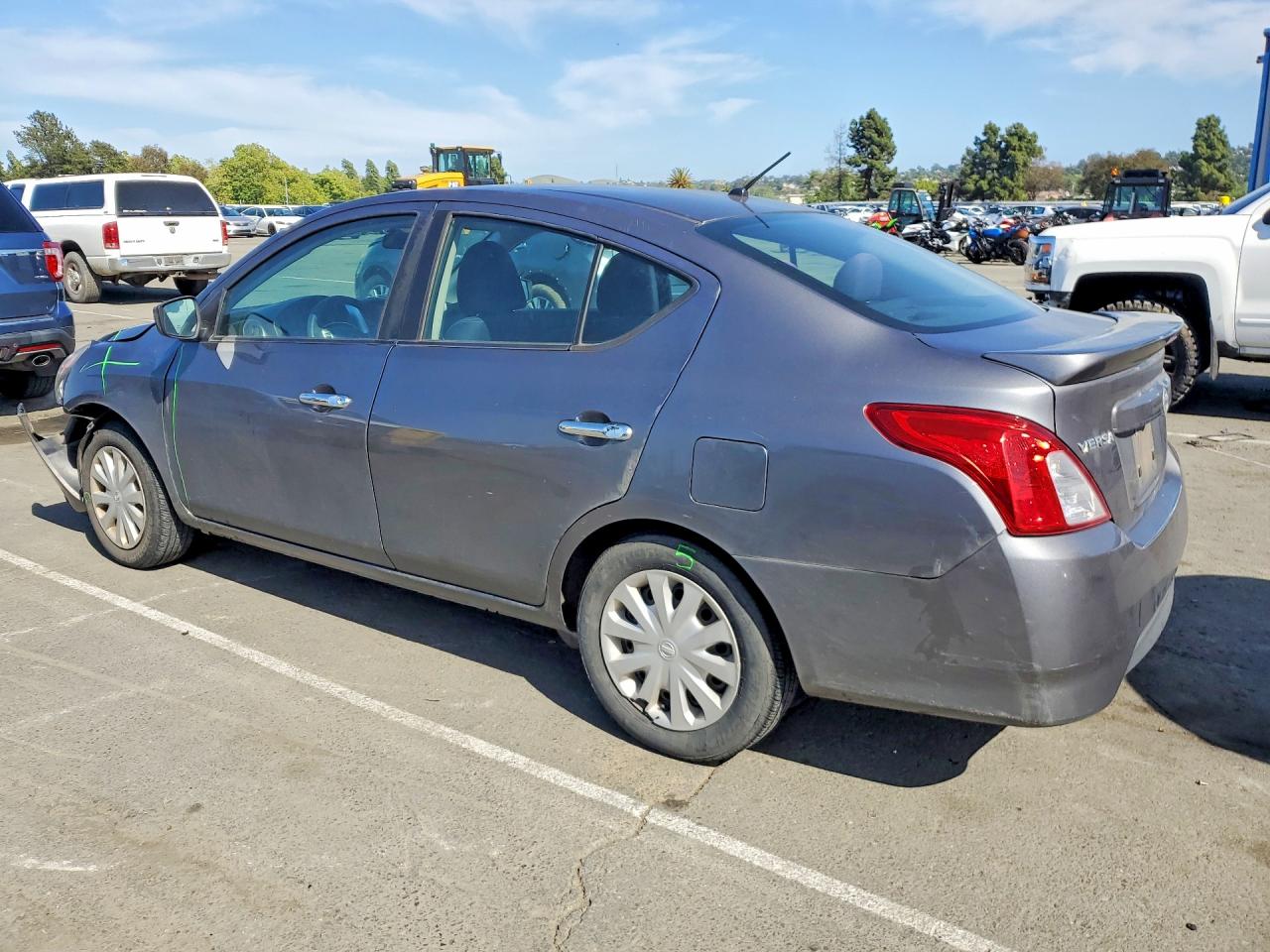 Nissan Versa Sv