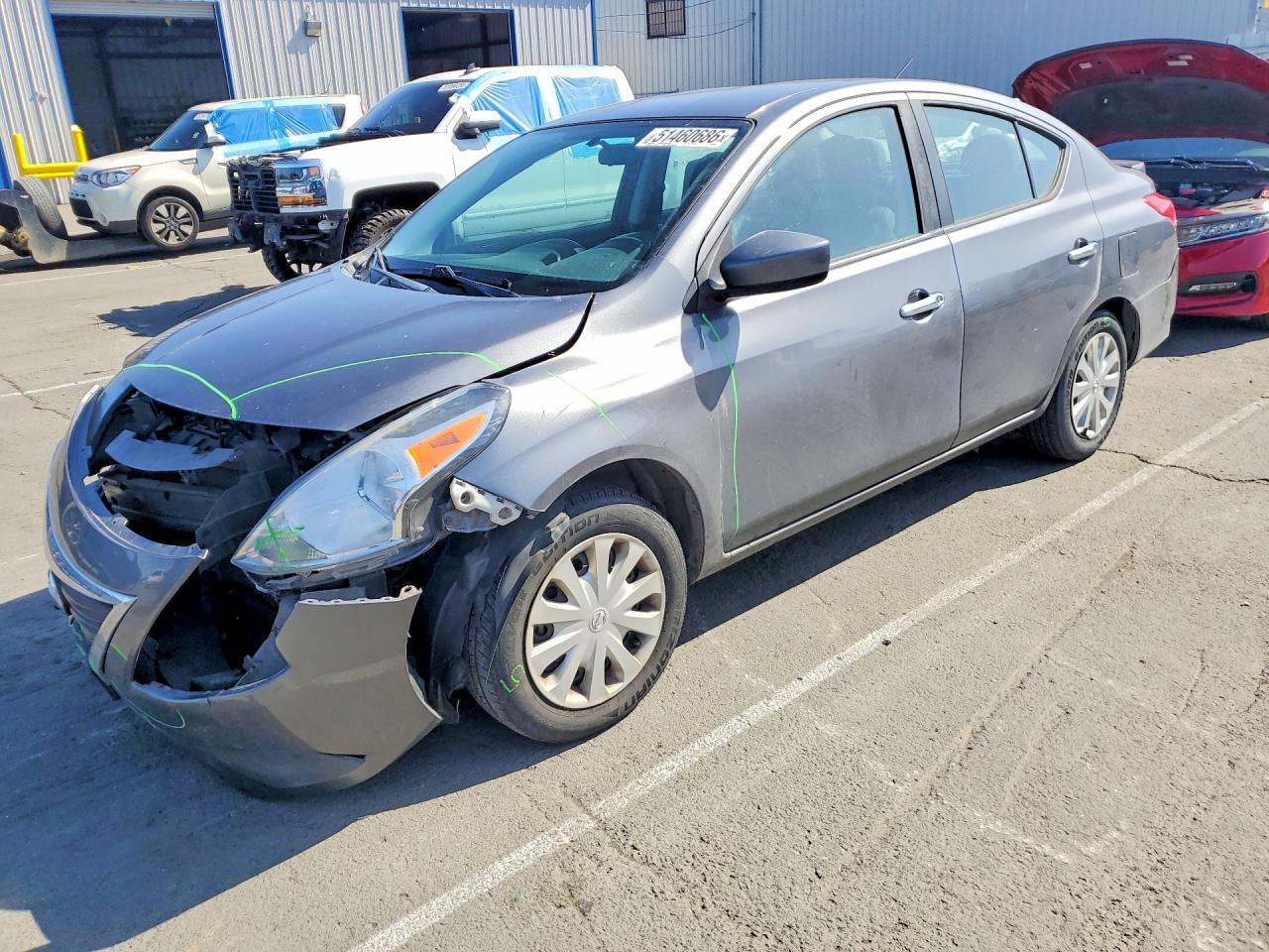 Salvage Nissan Versa Image