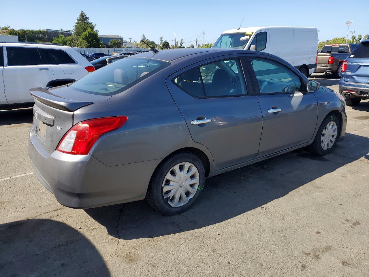 Nissan Versa Sv