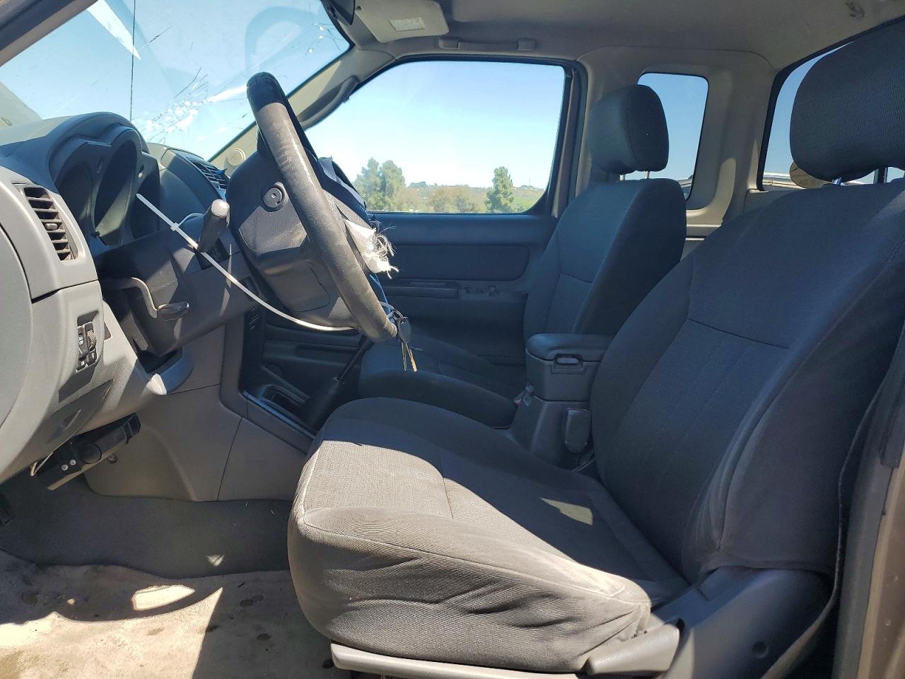 Nissan Frontier King Cab Xe