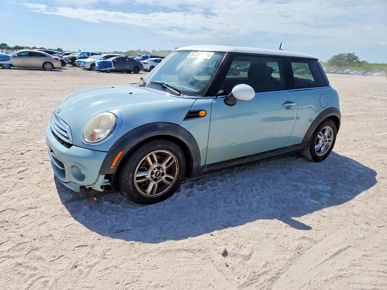 Salvage MINI Cooper Image