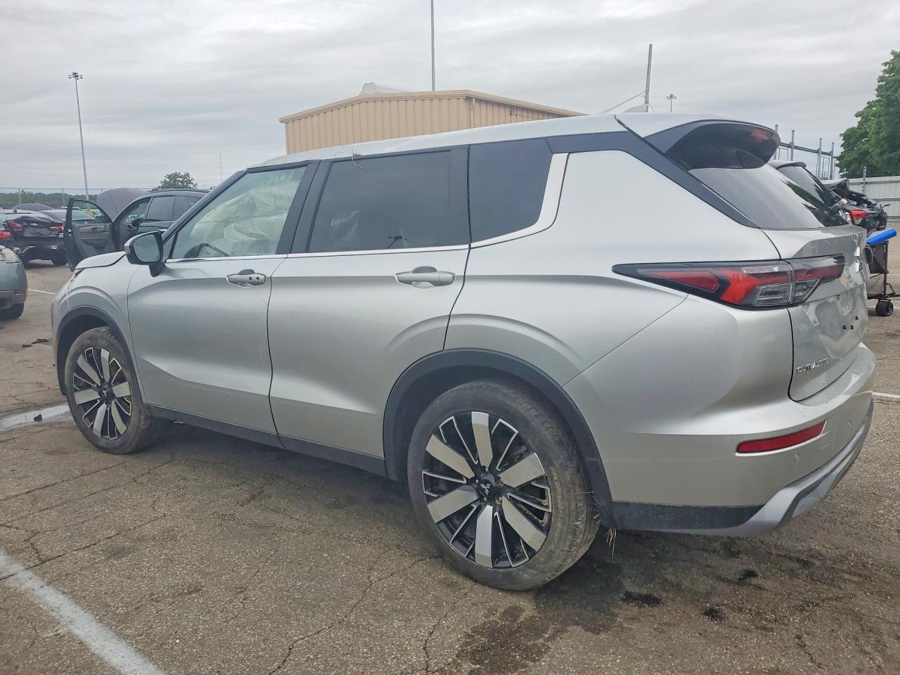 Mitsubishi Outlander Se