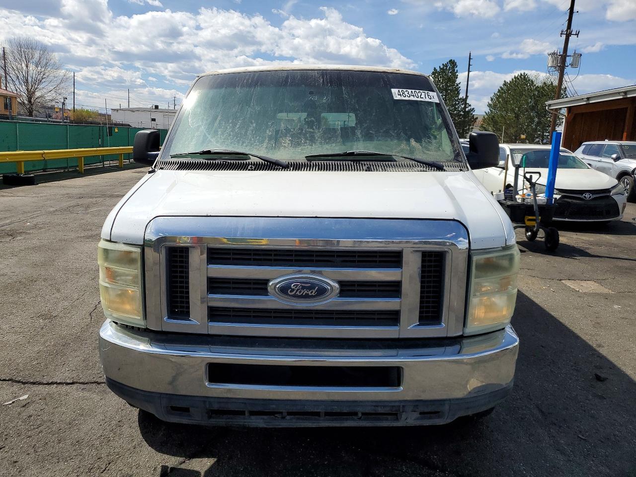 Ford Econoline E350 Super Duty Wagon