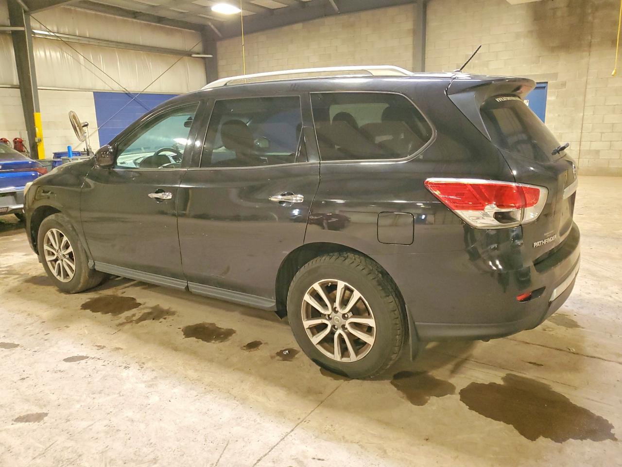 Nissan Pathfinder S