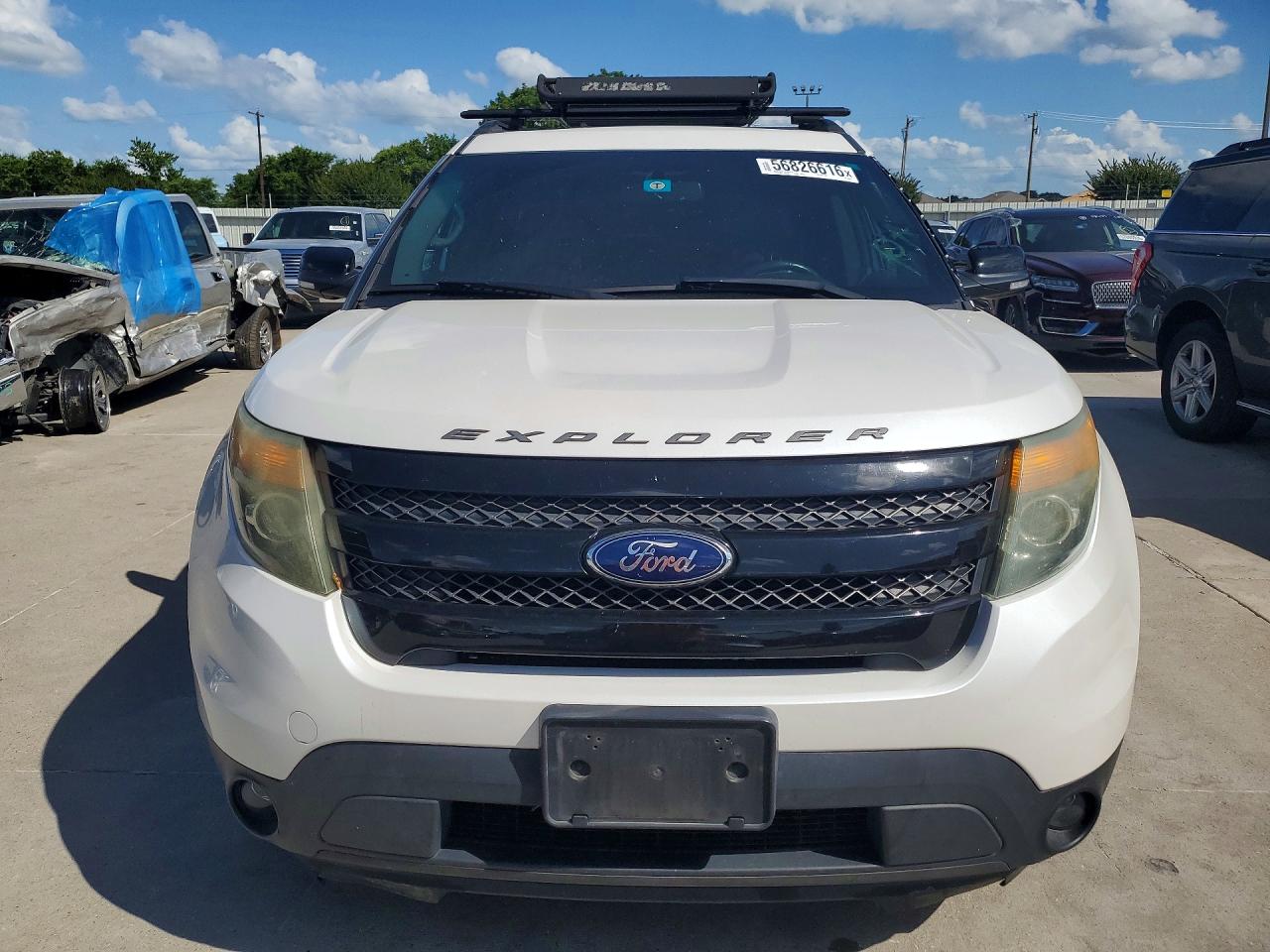 Ford Explorer Sport