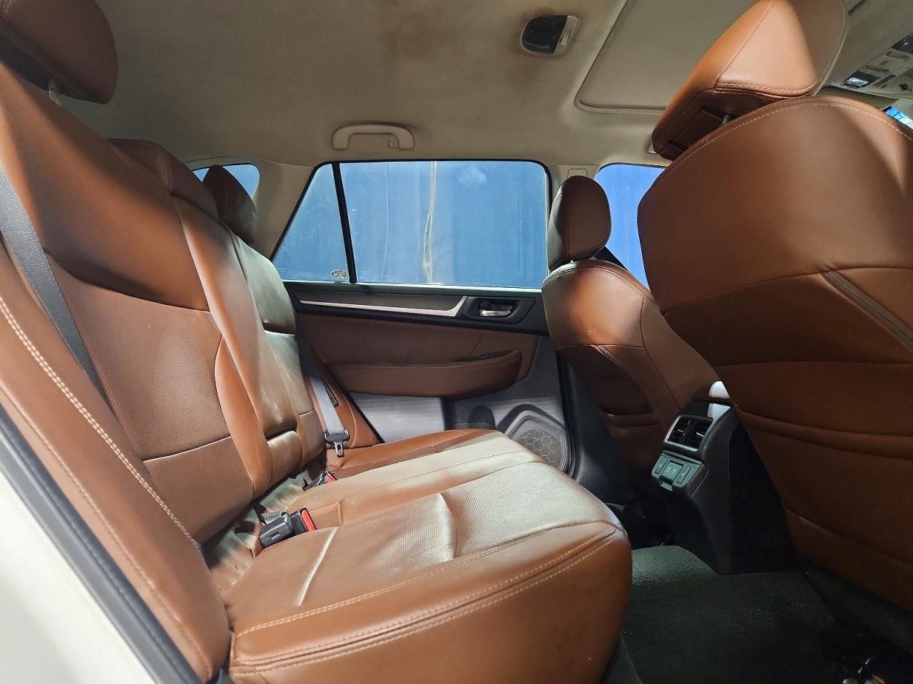 Subaru Outback Touring