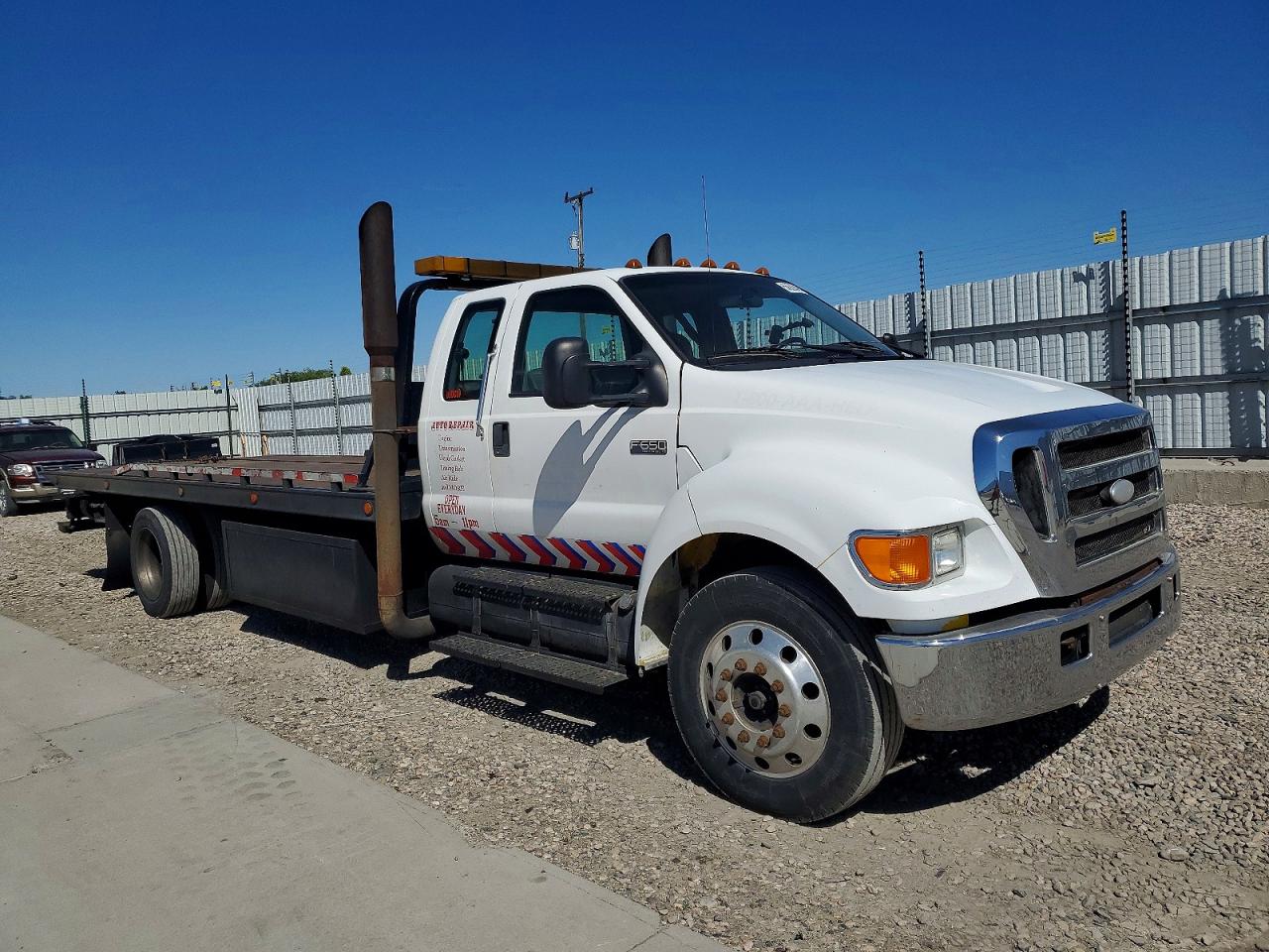 Salvage Ford F-650 Image