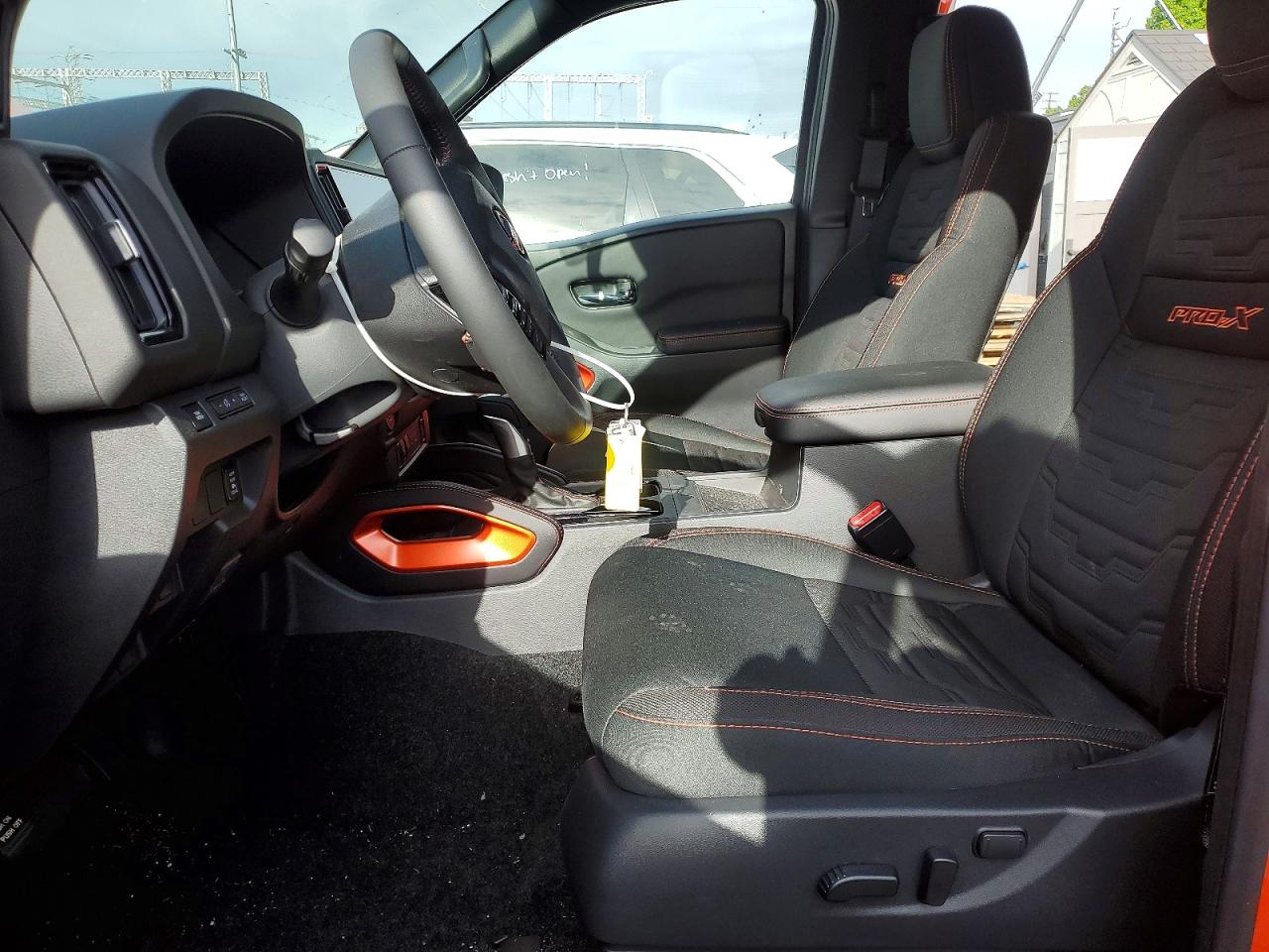 Nissan Frontier S